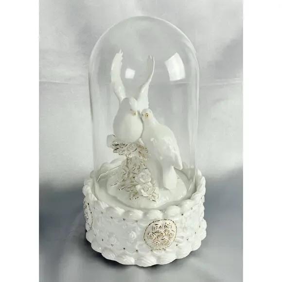 Love Doves Sculpture San Fransisco Music Box Co w/ Glass Dome Unchained Melody - Picture 2 of 12